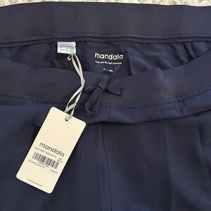NWT Mandala Scrubs Jogger Pant in Navy